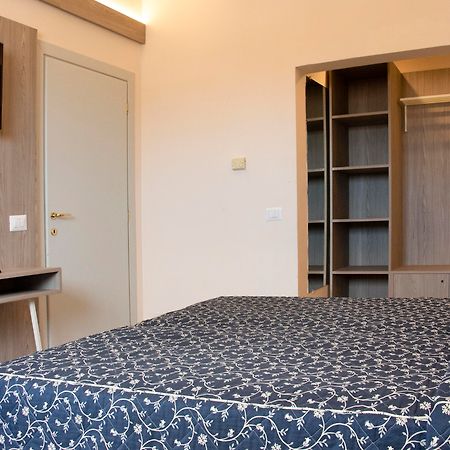 Hotel Mediterraneo Civitavecchia Luaran gambar