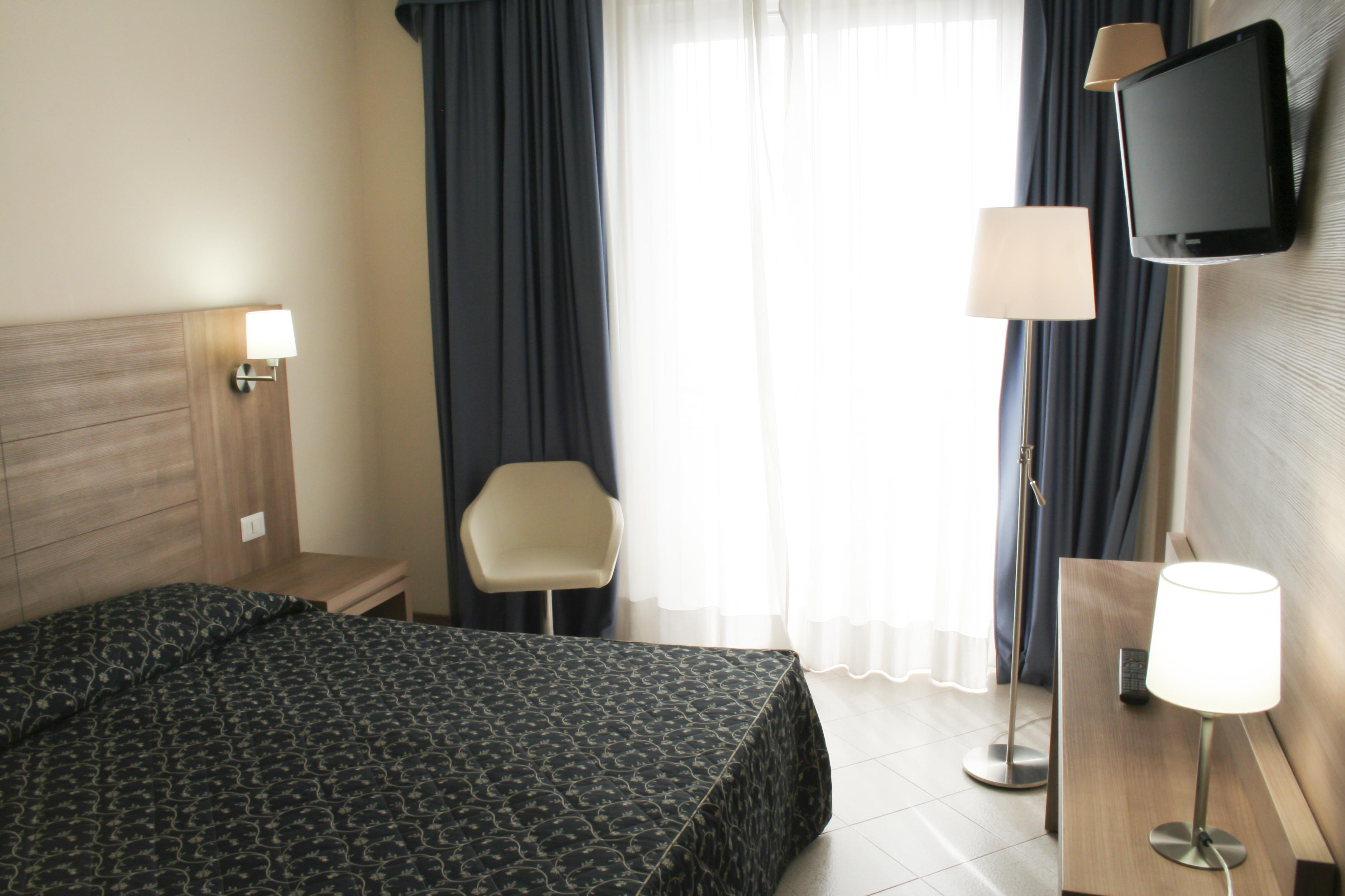 Hotel Mediterraneo Civitavecchia Luaran gambar