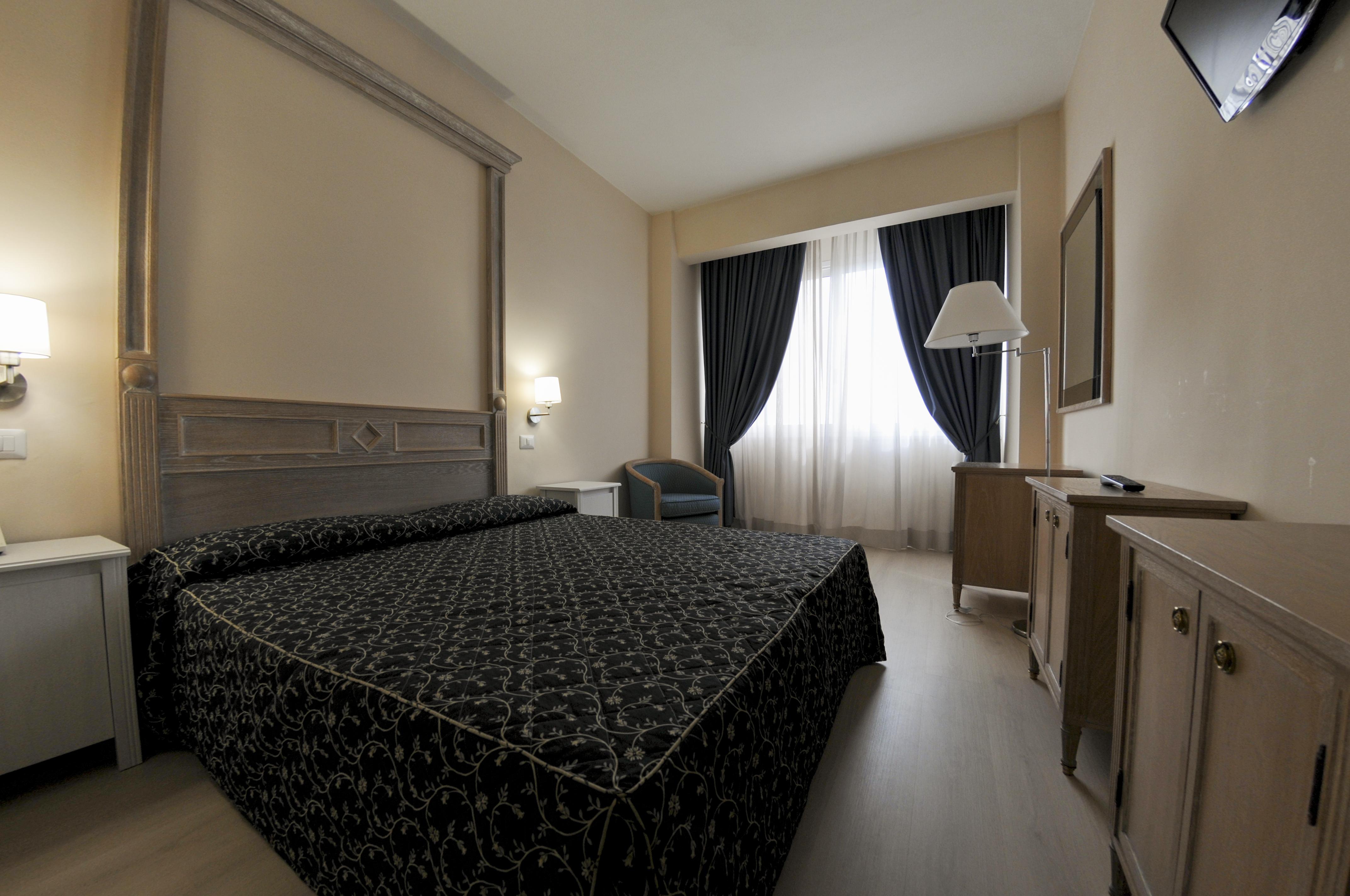 Hotel Mediterraneo Civitavecchia Luaran gambar