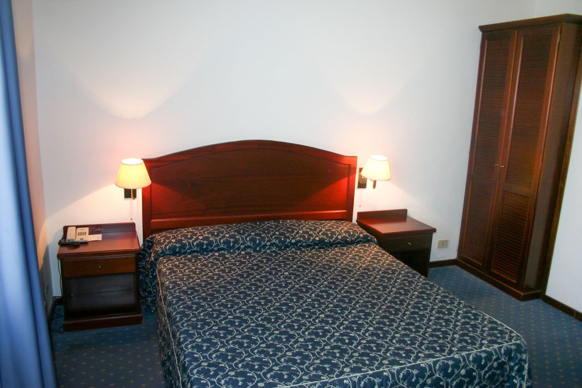 Hotel Mediterraneo Civitavecchia Luaran gambar