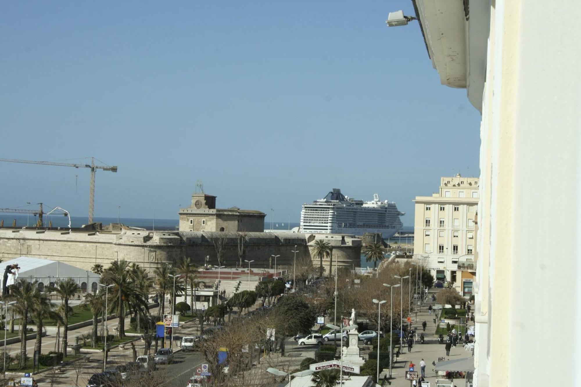Hotel Mediterraneo Civitavecchia Luaran gambar